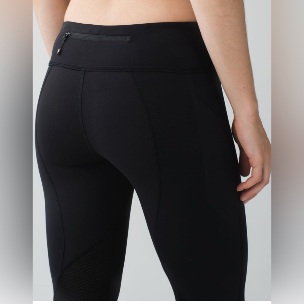 6. Lululemon Pace Rival Crop 22” Luxtreme Black sz4